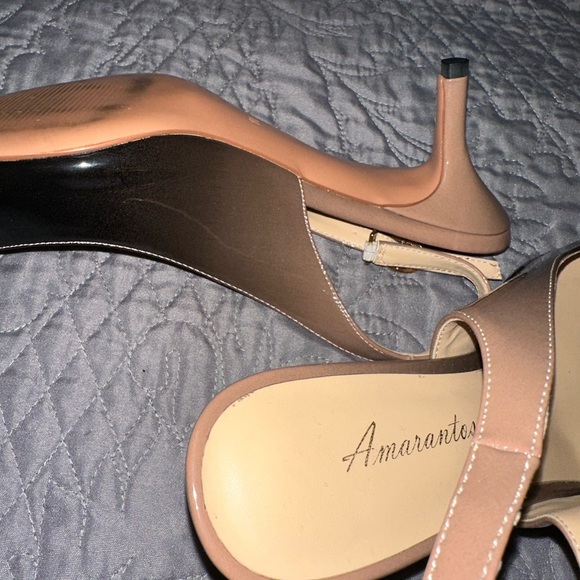Ombré black/tan kitten heel sling back heels. - Picture 5 of 5